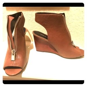 Never Worn Nine West wedges